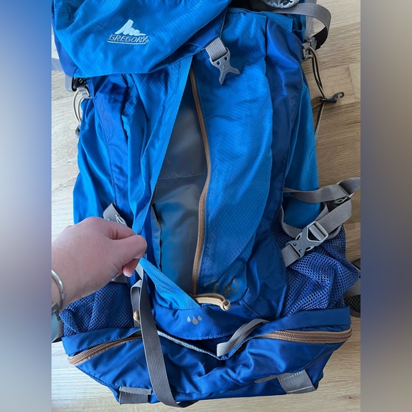 Gregory Blue Hiking Backpack - Picture 8 of 16
